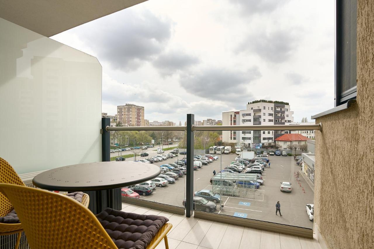 Moon Plaza Deluxe Studios Bucharest Luaran gambar