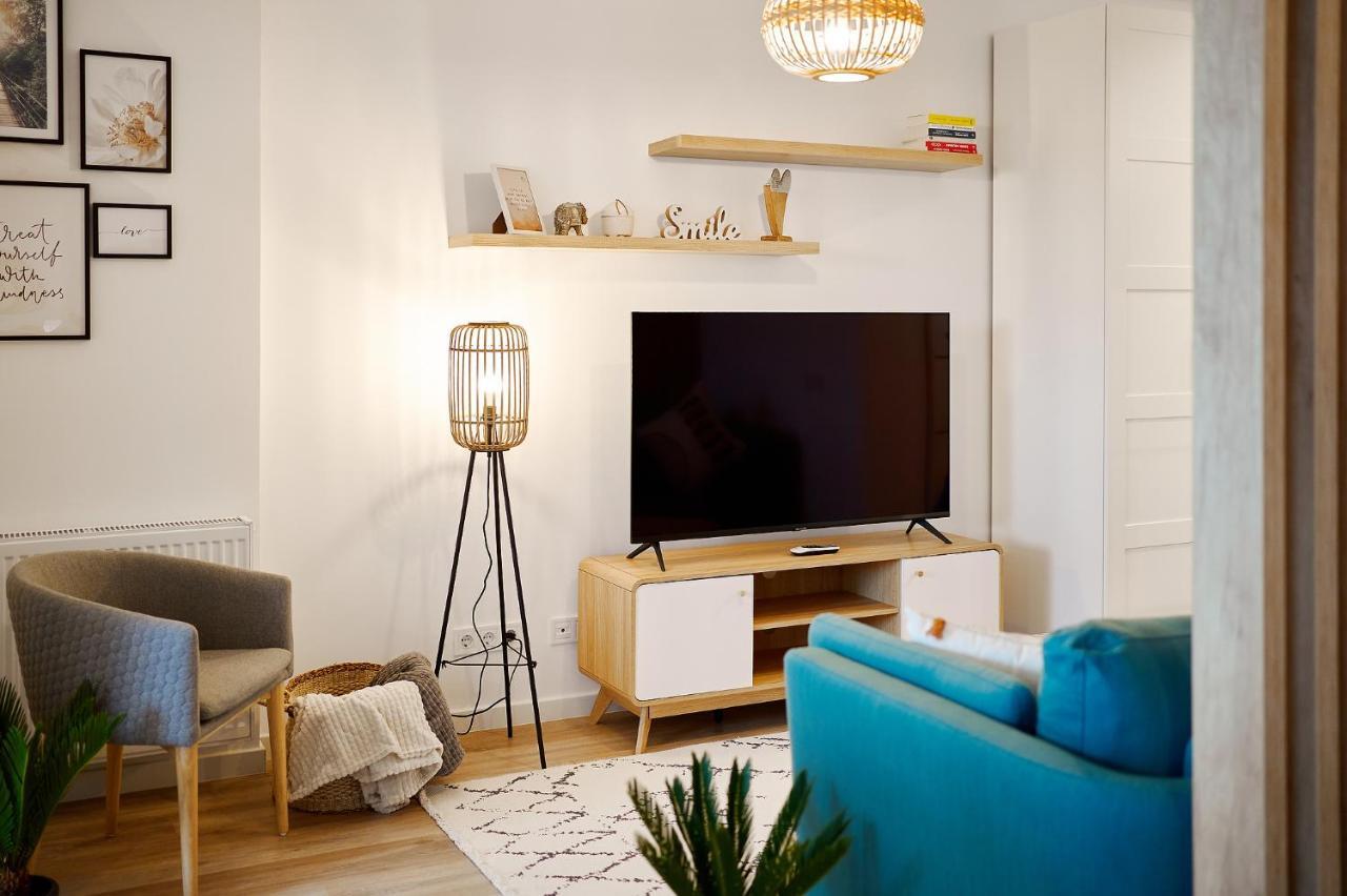 Moon Plaza Deluxe Studios Bucharest Luaran gambar