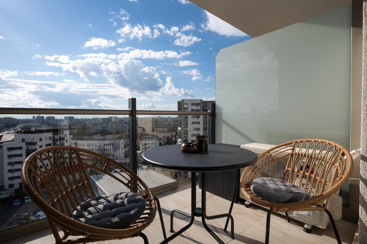 Moon Plaza Deluxe Studios Bucharest Luaran gambar
